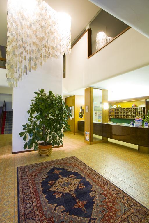 Hotel Metropol Caorle Cameră foto