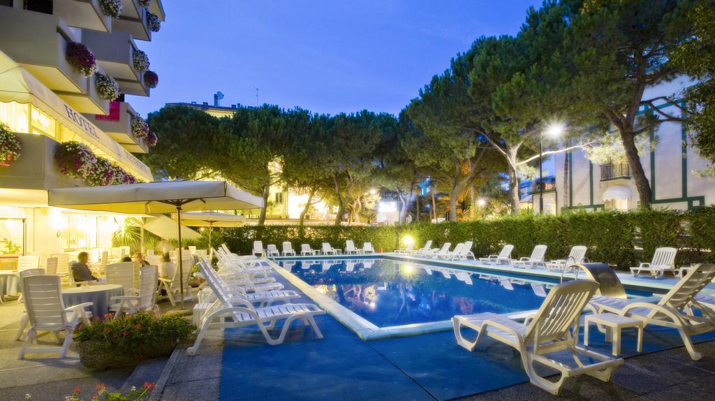 Hotel Metropol Caorle Exterior foto
